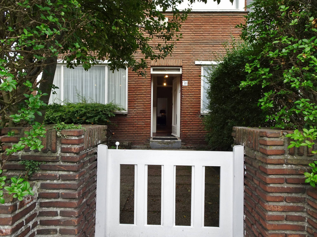 Gevers Deynootweg 30, Den Haag