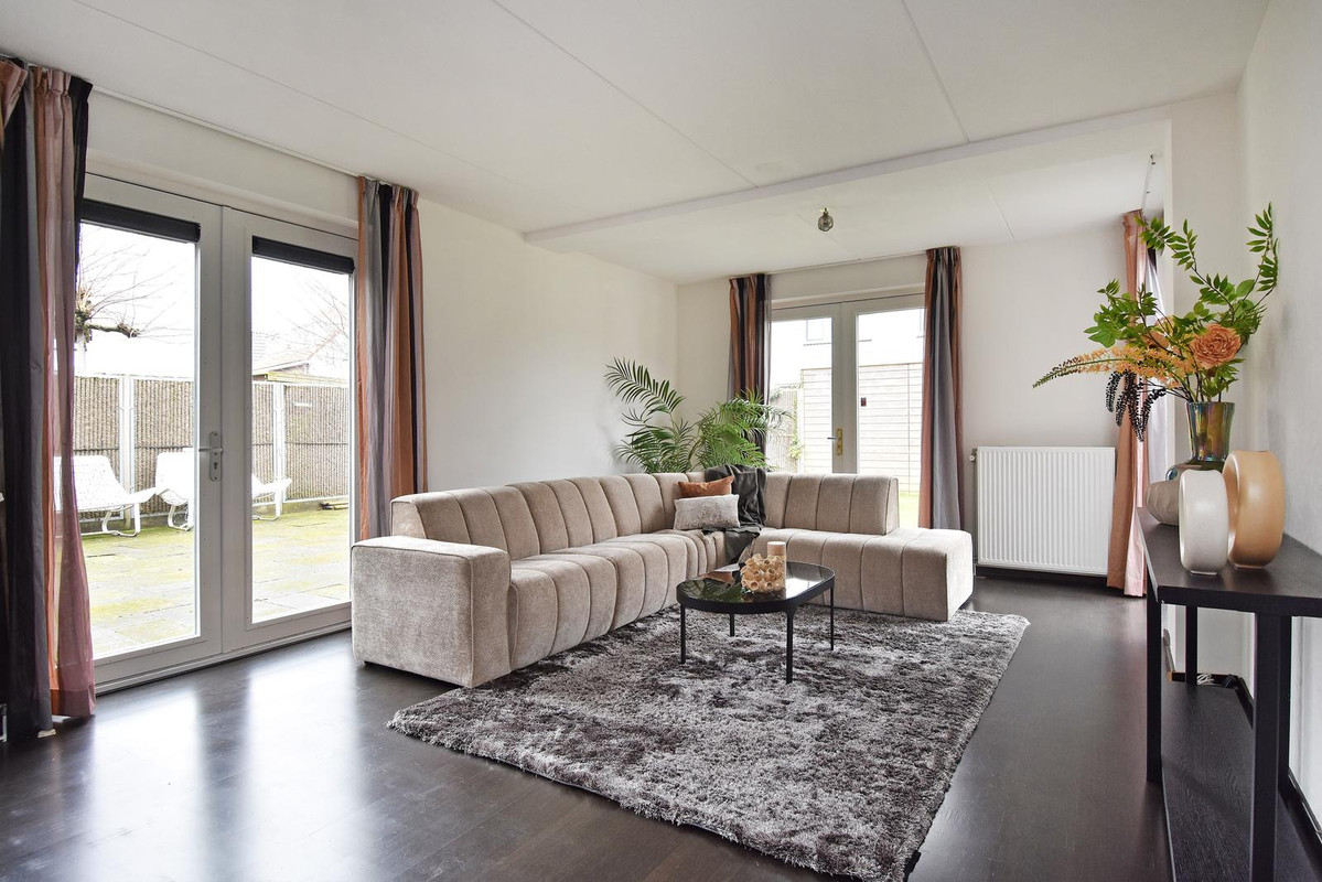 Twee-onder-één-kap te koop: Ellertsveldlaan 99, 'S-Gravenhage