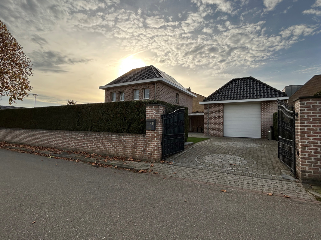 Vrijstaande woning te koop: President Kennedystraat 53, Schinveld