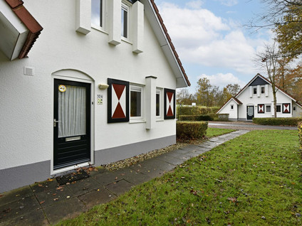 Zwembadweg 1 106