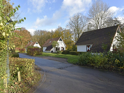 Zwembadweg 1 106
