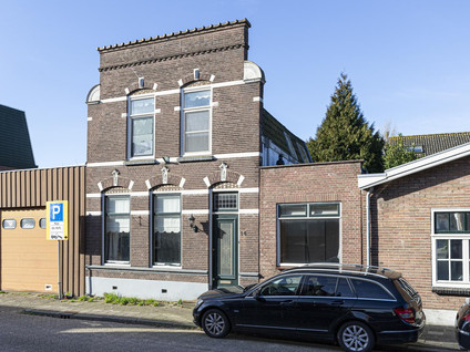 Warmoezierskade 14
