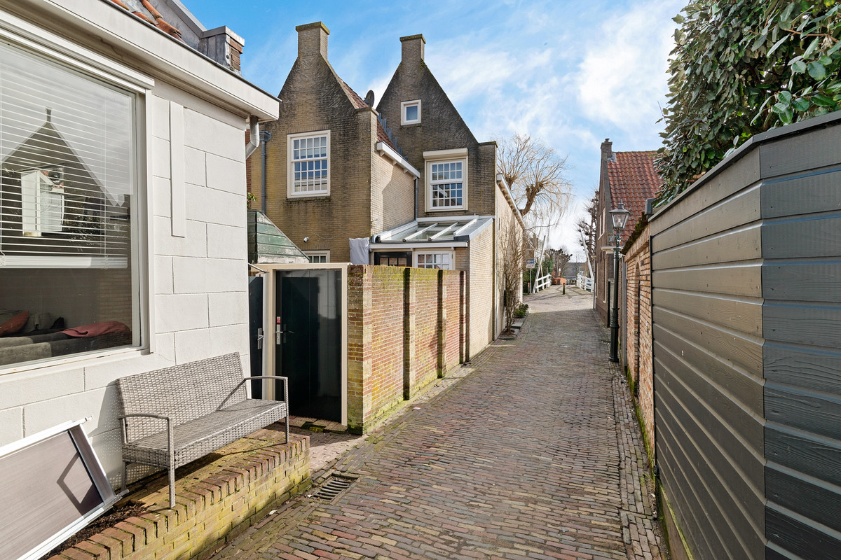 Hoekwoning te koop: Fluwelen Burgwal 3, Monnickendam