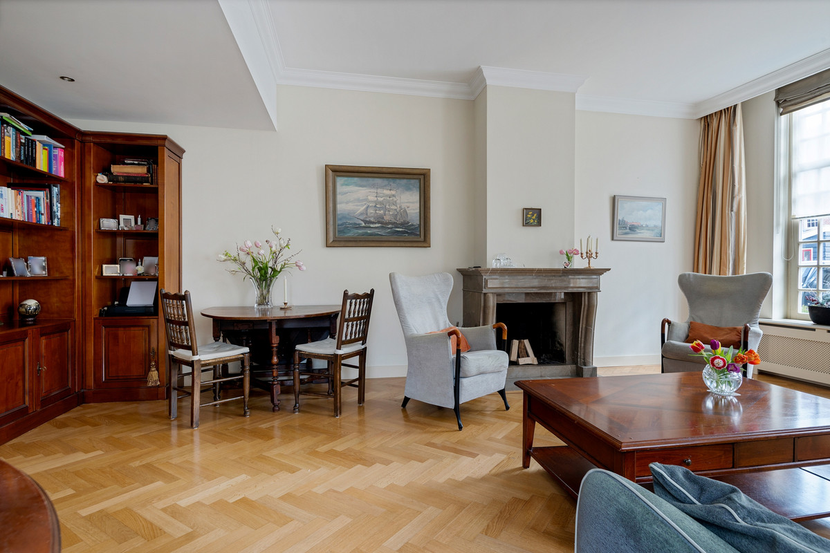 Hoekwoning te koop: Fluwelen Burgwal 3, Monnickendam
