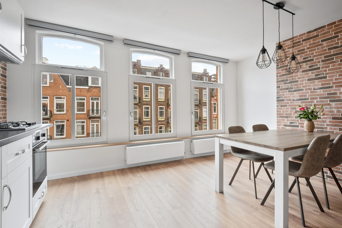 Studio te koop: Albert Cuypstraat 194-3, Amsterdam