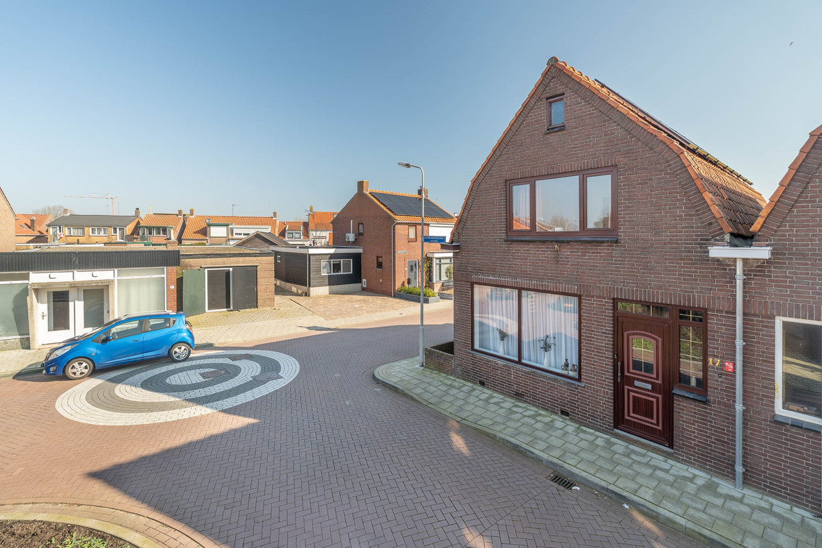 Tussenwoning te koop: De Meulemeesterstraat 17, Yerseke
