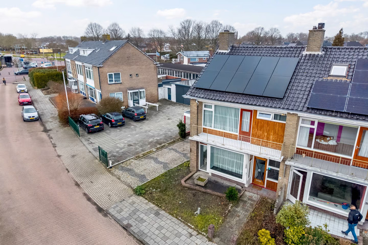 Hoekwoning te koop: Piet Heinstraat 37, Delfzijl