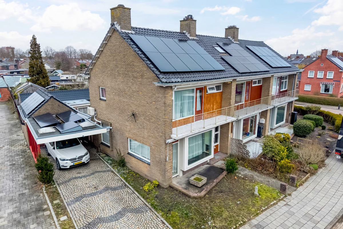 Hoekwoning te koop: Piet Heinstraat 37, Delfzijl