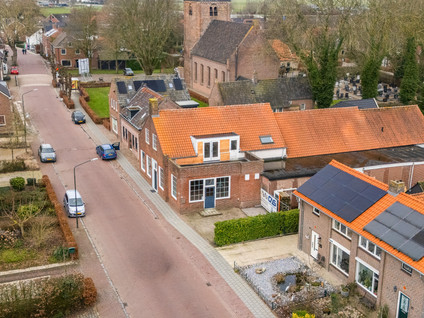 Dorpsstraat 23