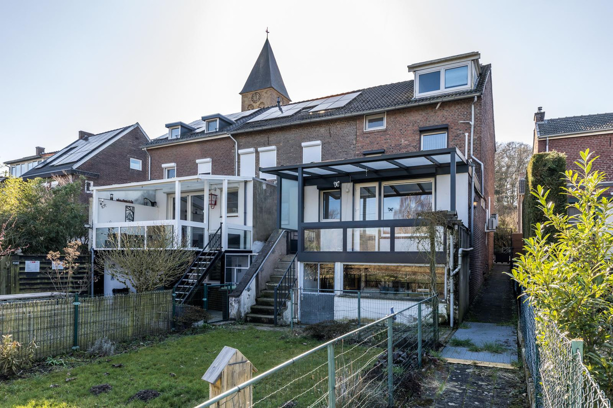 Hoekwoning te koop: Meuserstraat 114, Kerkrade