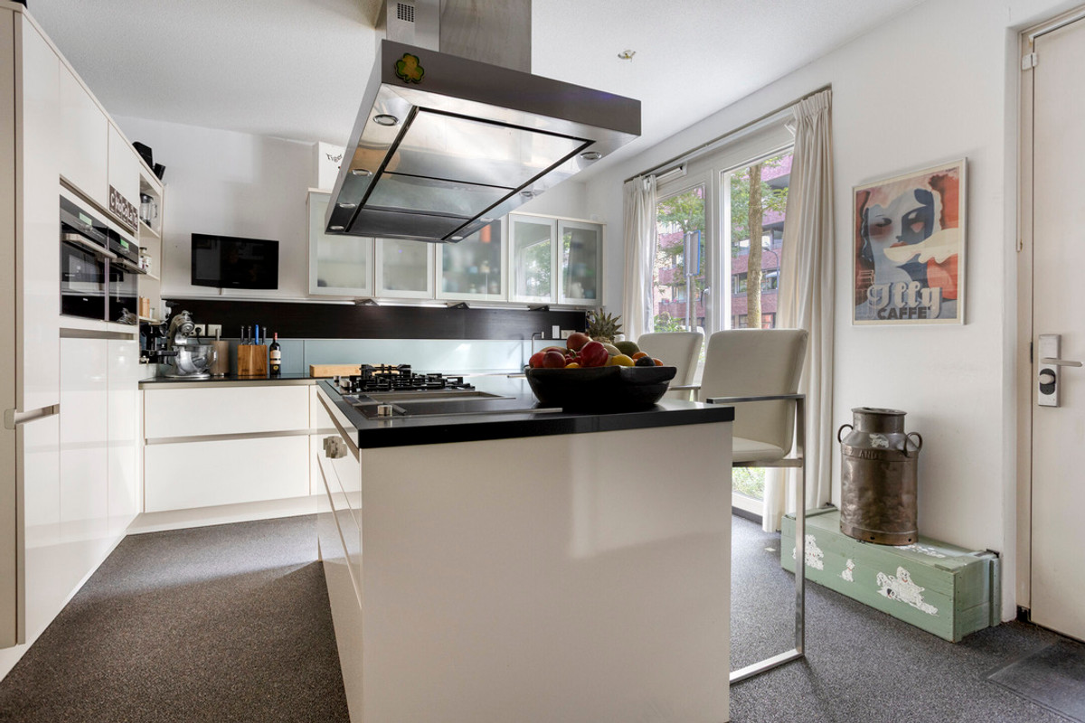 Tussenwoning te koop: J.S. Ruppertstraat 13, Amsterdam