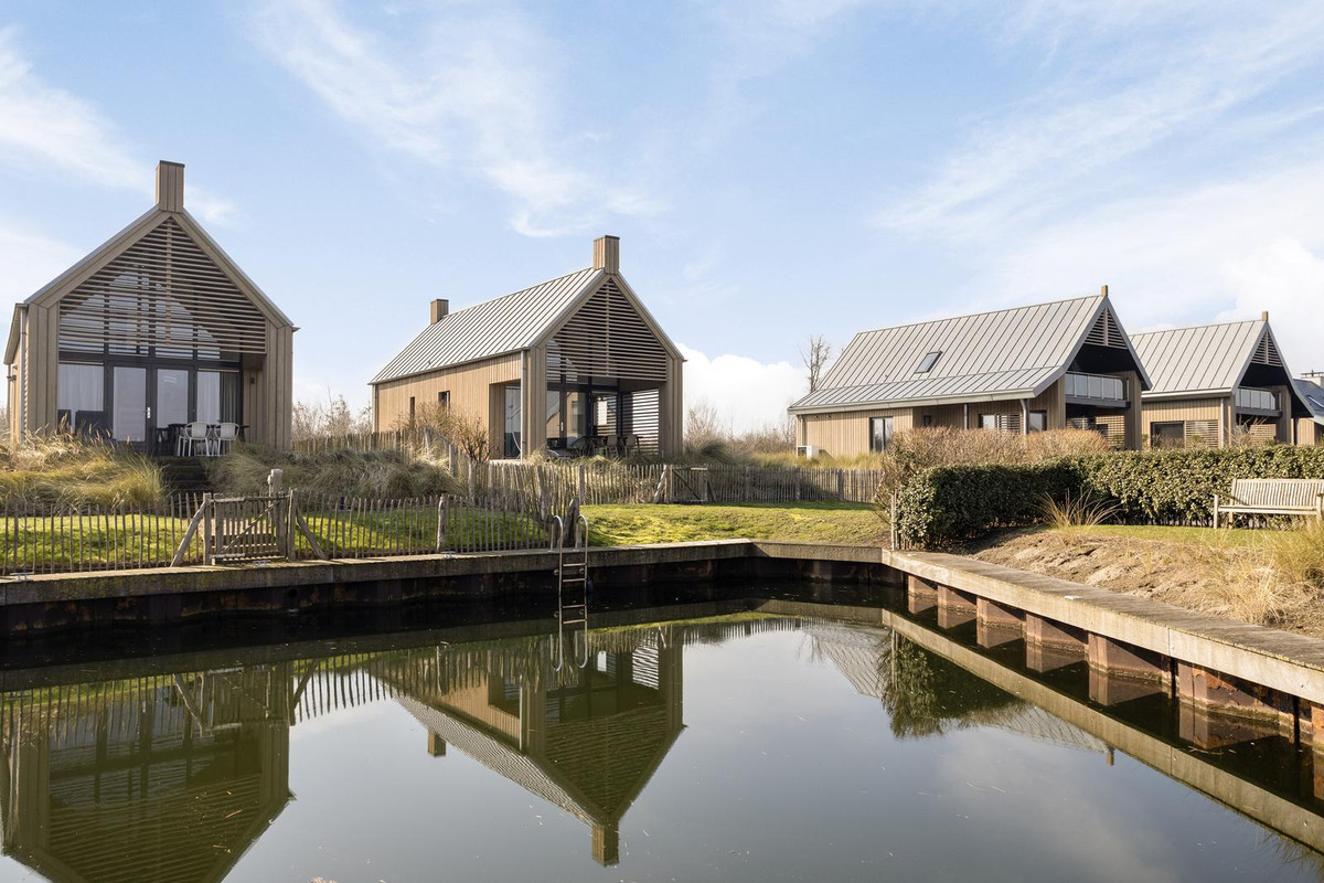 Vrijstaande woning te koop: Oesterdam 245, Tholen