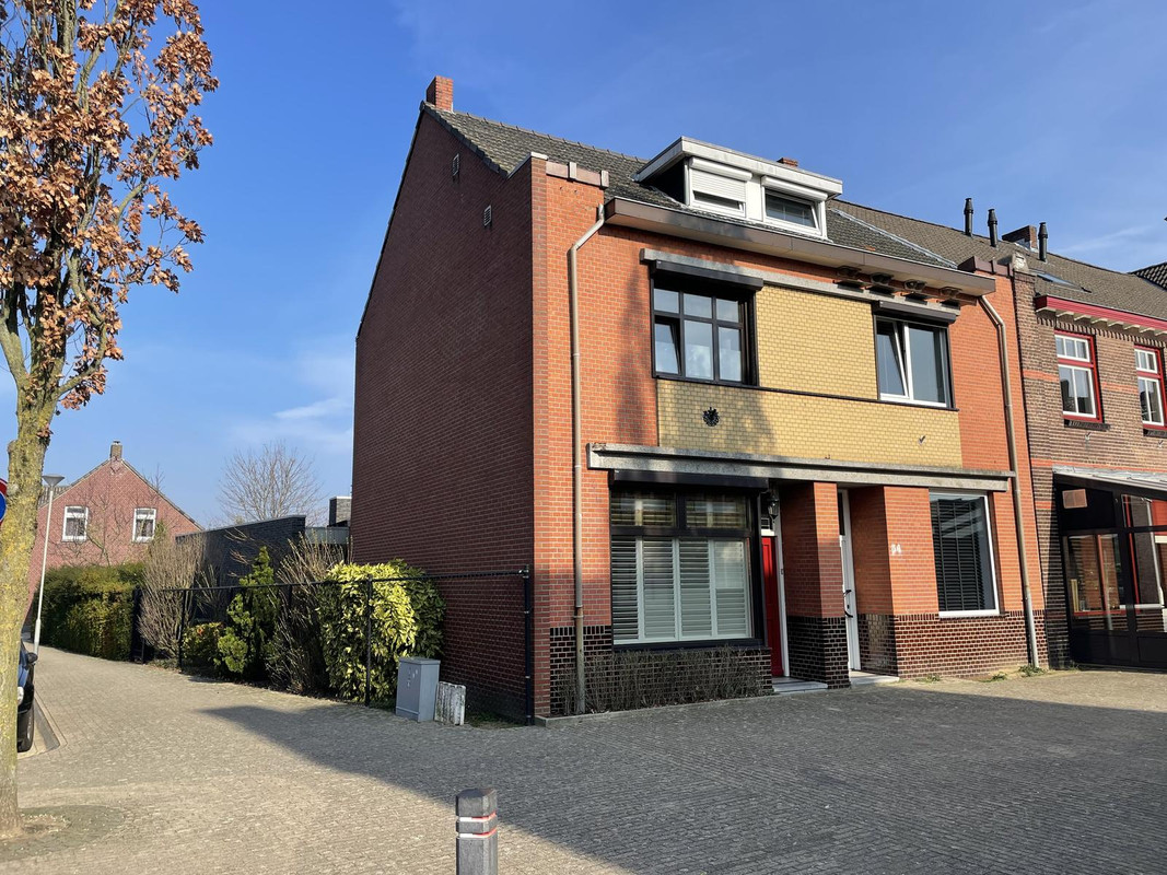 Posthuisstraat 36, Tegelen