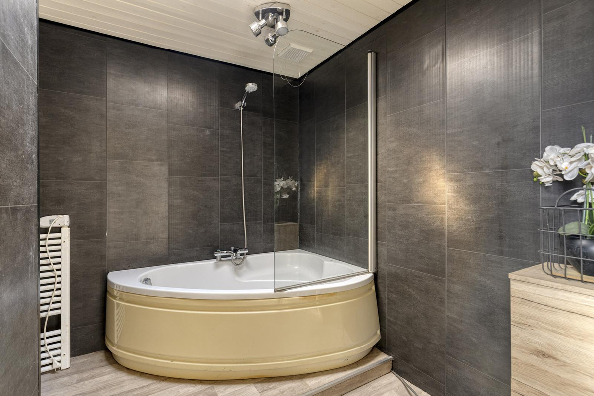 Tussenwoning te koop: Hondiusstraat 11, Terneuzen