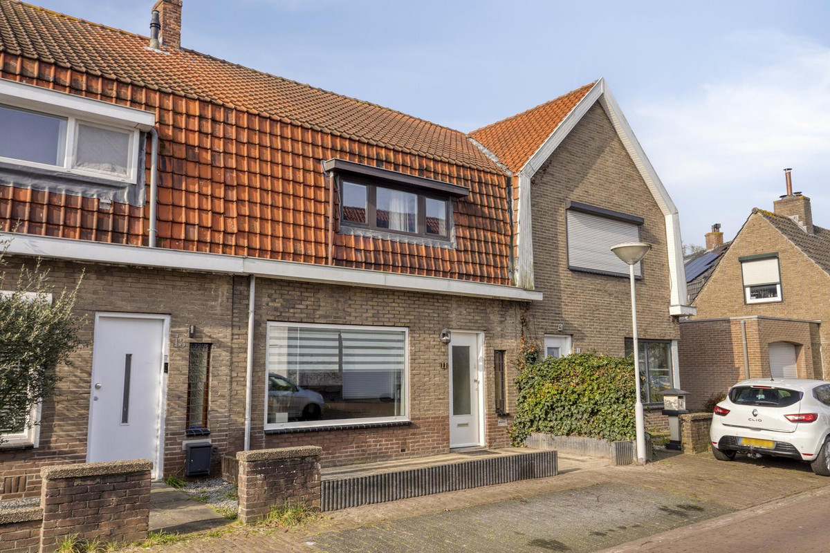Tussenwoning te koop: Hondiusstraat 11, Terneuzen