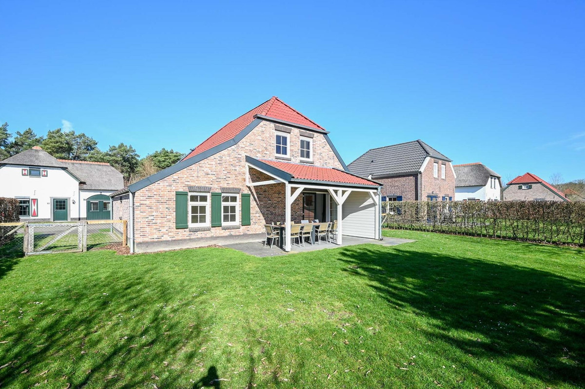 Hoekwoning te koop: Heldensedijk 5-151, Roggel