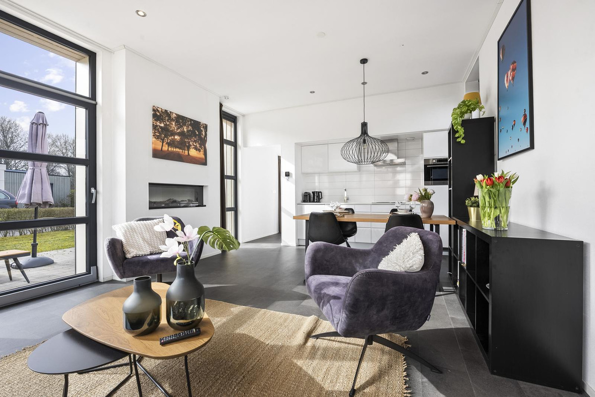 Vrijstaande woning te huur: Buitenhuizerweg 2, Velsen-Zuid