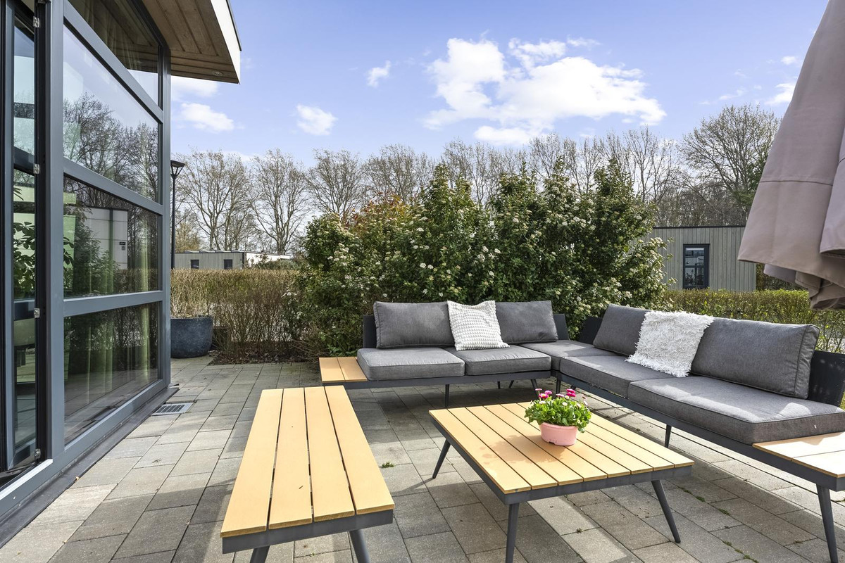 Vrijstaande woning te huur: Buitenhuizerweg 2, Velsen-Zuid