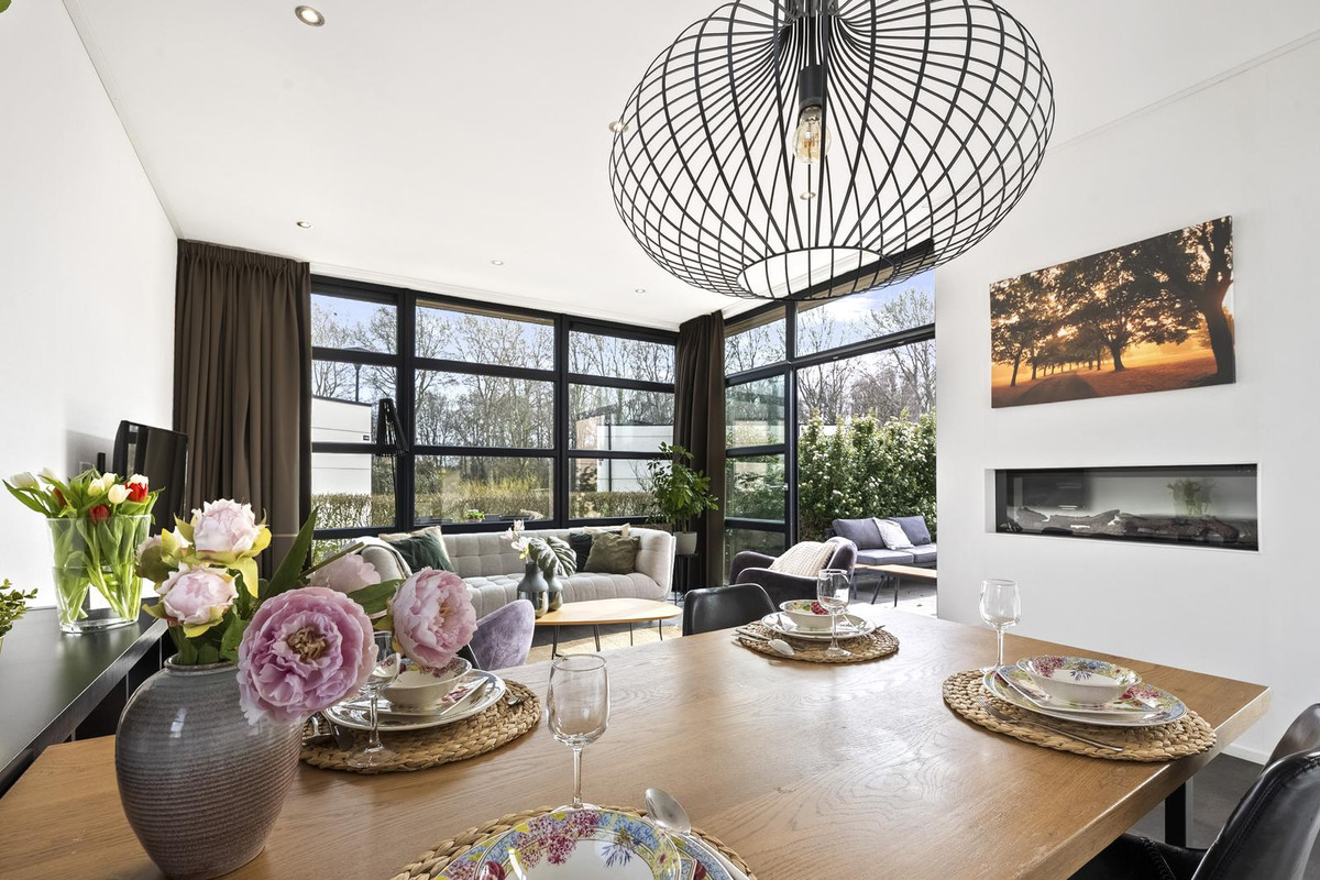 Vrijstaande woning te huur: Buitenhuizerweg 2, Velsen-Zuid
