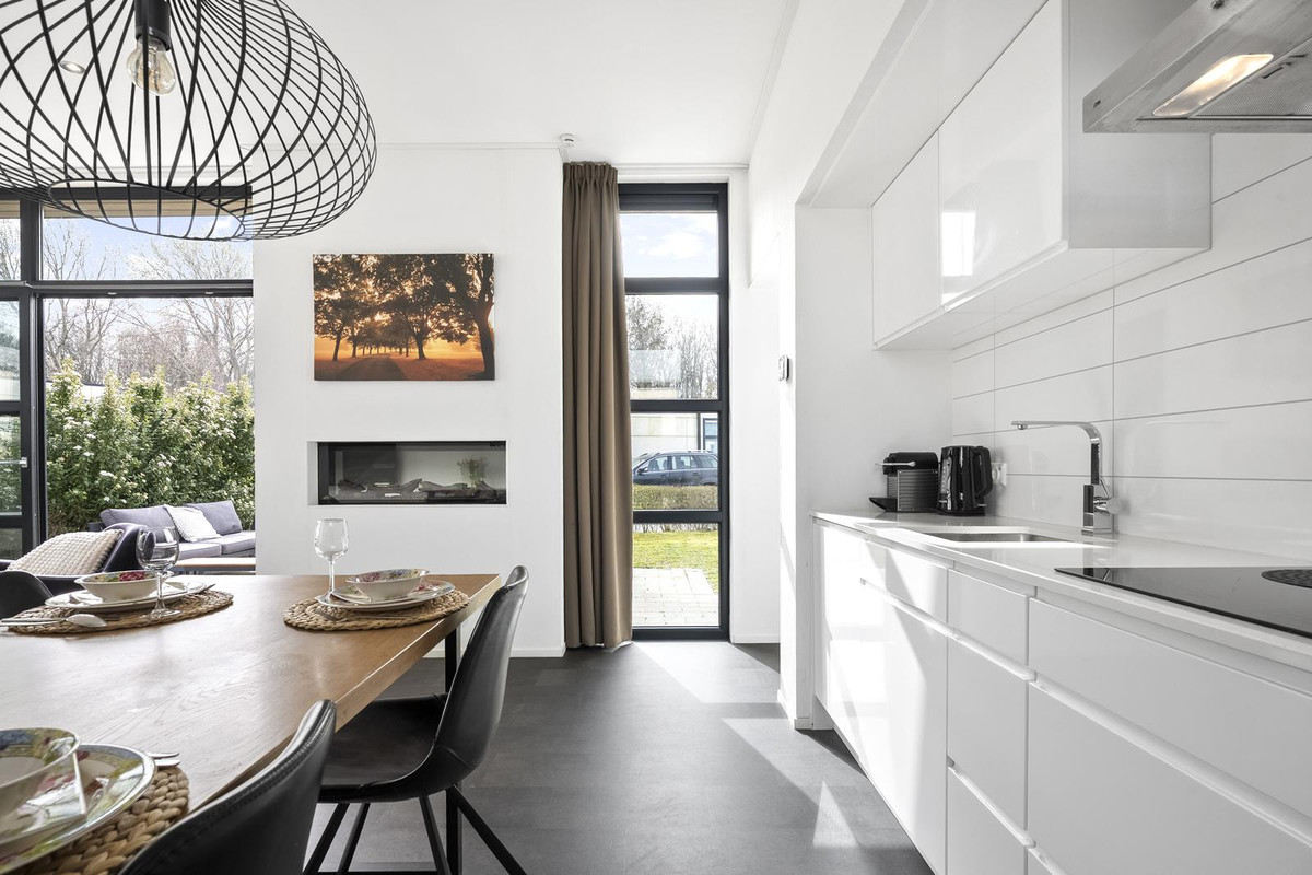 Vrijstaande woning te huur: Buitenhuizerweg 2, Velsen-Zuid