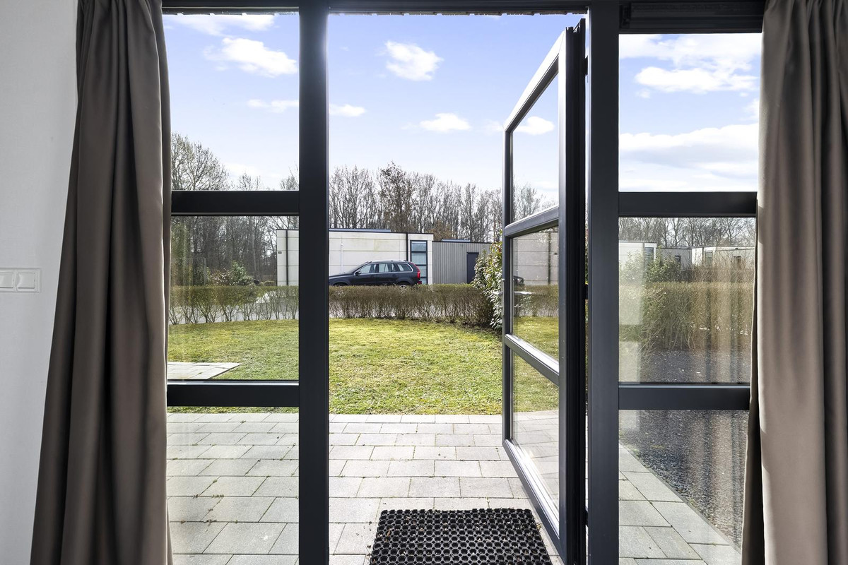 Vrijstaande woning te huur: Buitenhuizerweg 2, Velsen-Zuid