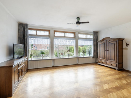 Bernhardstraat 2