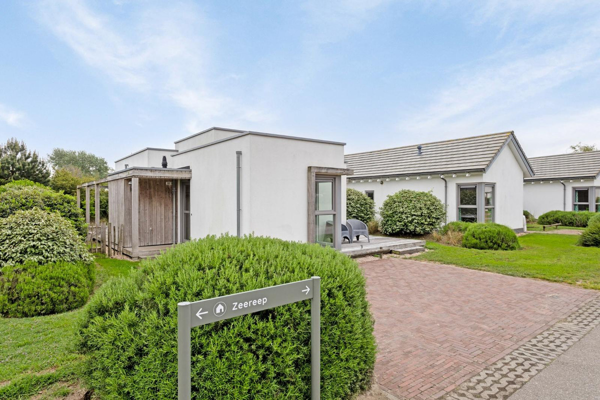 Vrijstaande woning te koop: Zeereep 4-007, Ouddorp