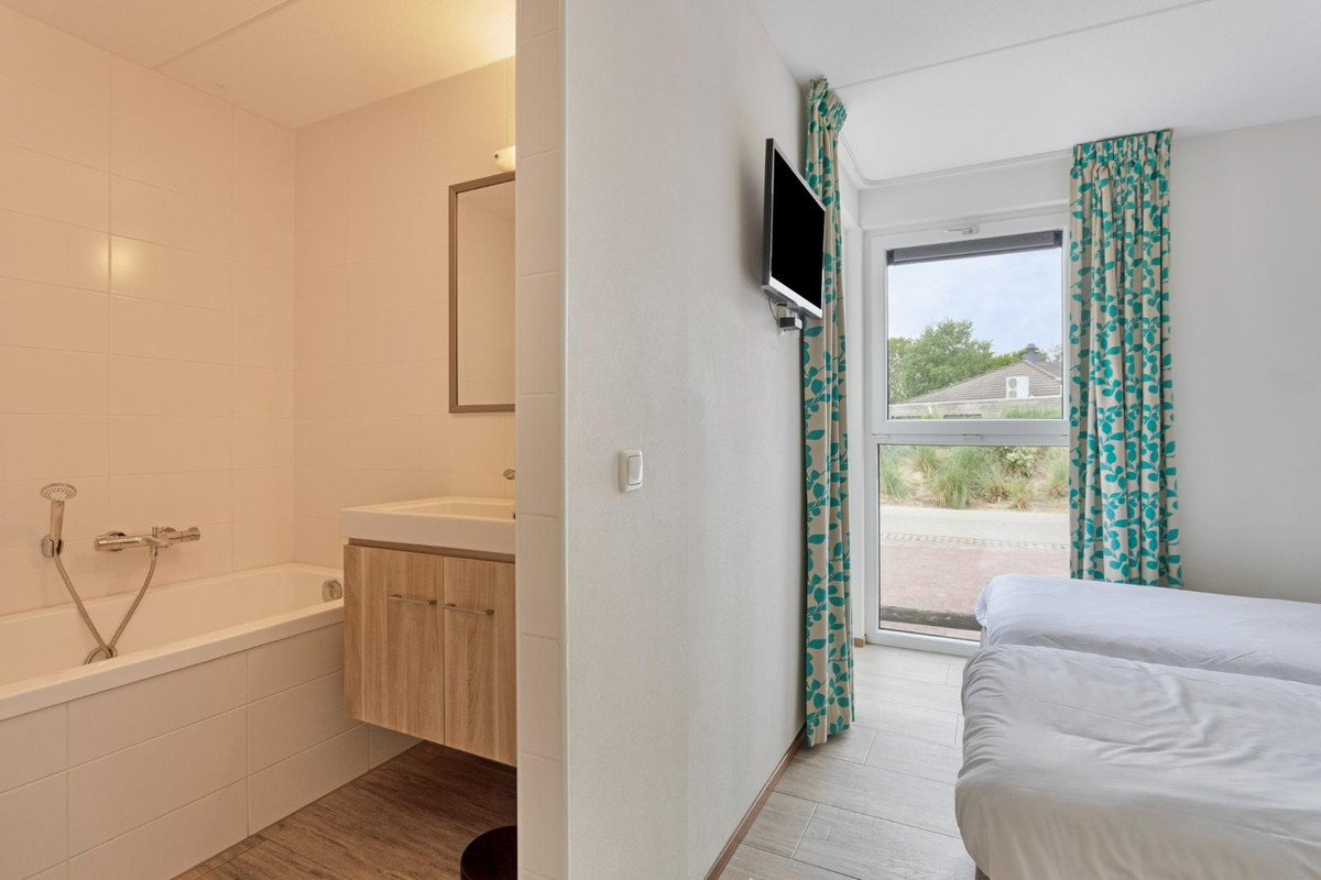 Vrijstaande woning te koop: Zeereep 4-007, Ouddorp