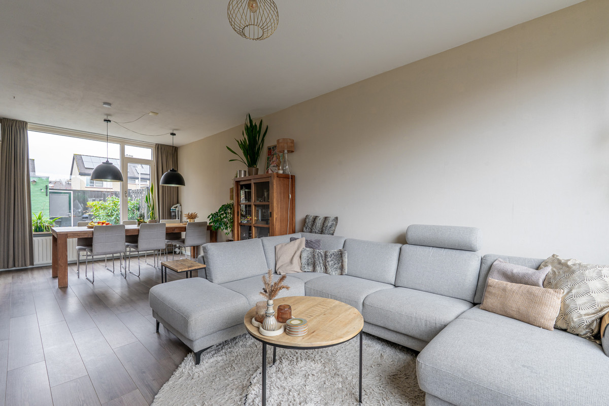 Tussenwoning te koop: Vlaardingenweg 36, Arnhem