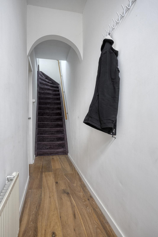Tussenwoning te koop: Oeverstraat 86, Tilburg