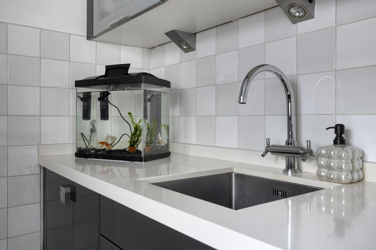 Tussenwoning te koop: Oeverstraat 86, Tilburg