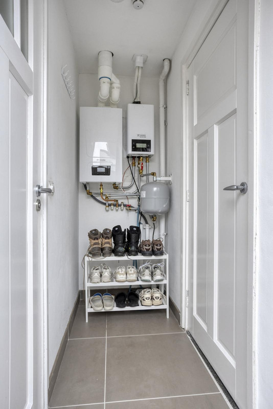 Tussenwoning te koop: Oeverstraat 86, Tilburg
