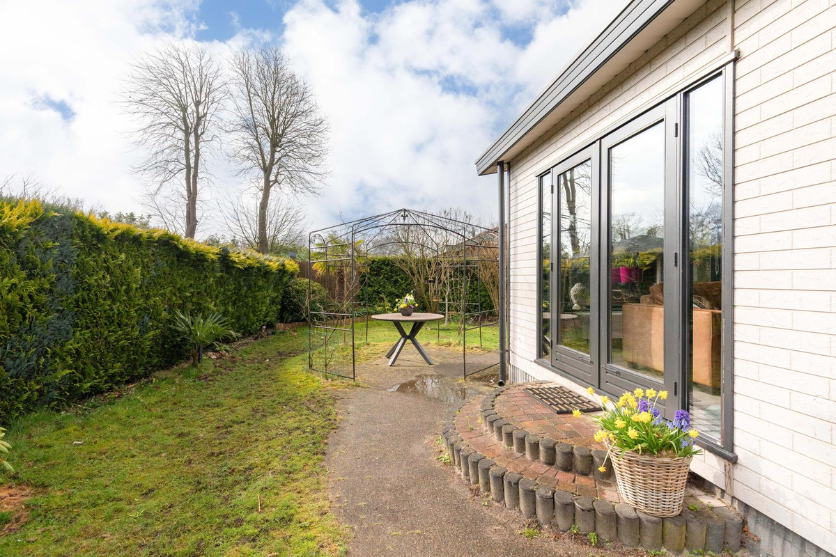 Vrijstaande woning te koop: Kieftveen 18-829, Voorthuizen