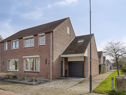 Pastoor Fronhoffstraat 10