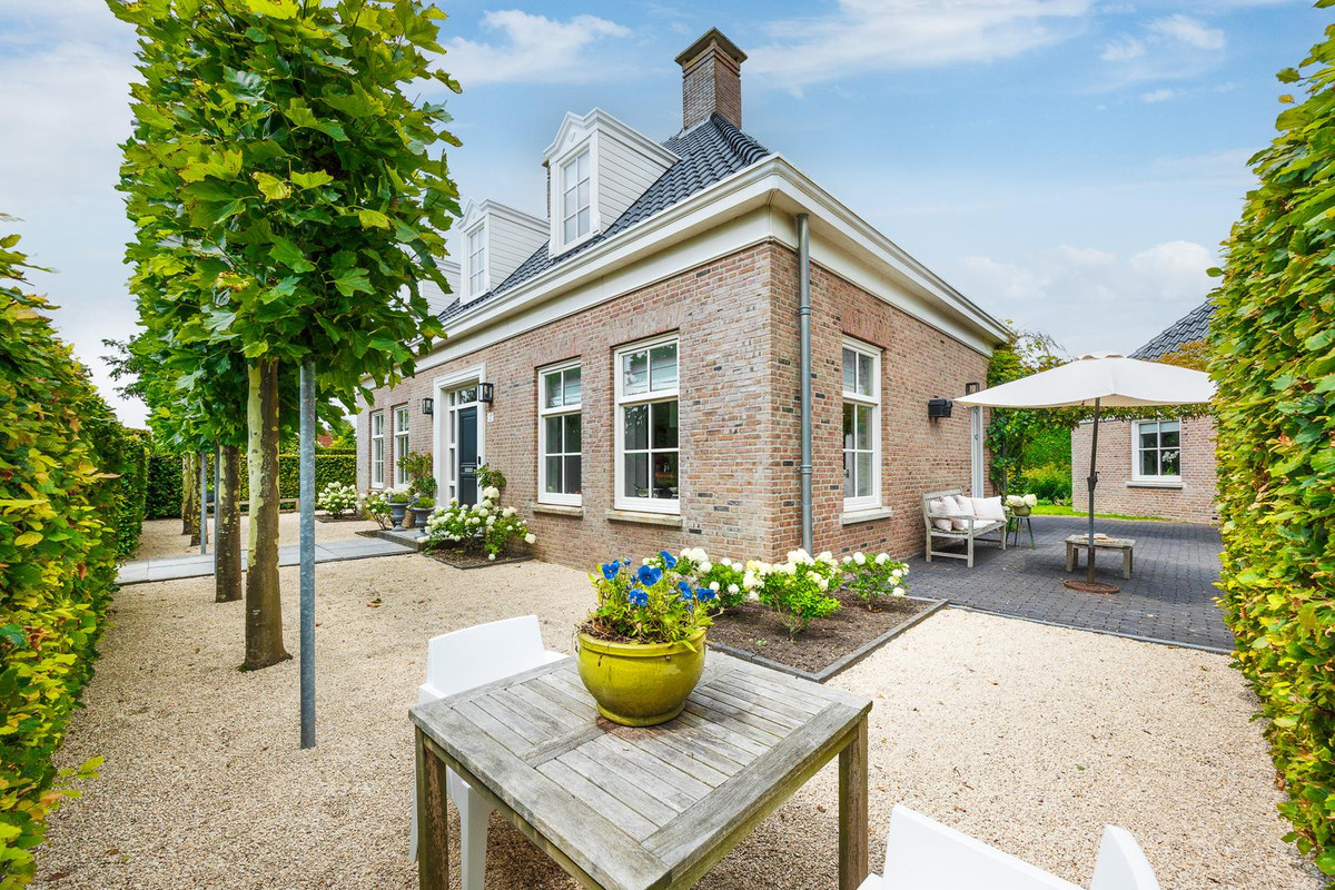 Vrijstaande woning te koop: Oudaen 43, Lelystad