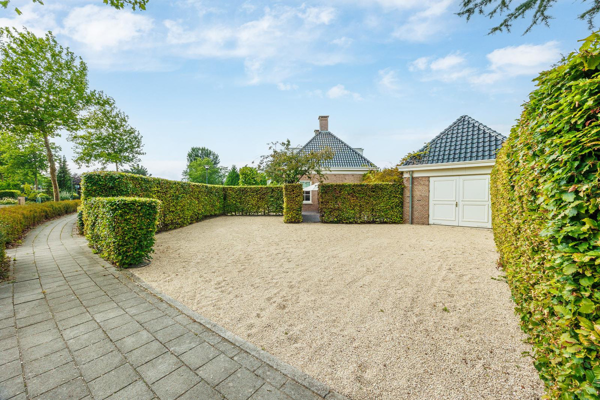 Vrijstaande woning te koop: Oudaen 43, Lelystad