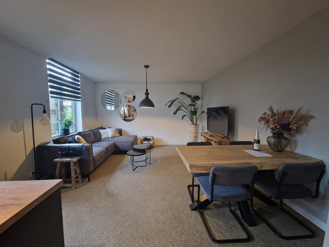Twee-onder-één-kap te koop: Lange Nieuwstraat 149-16, Schiedam