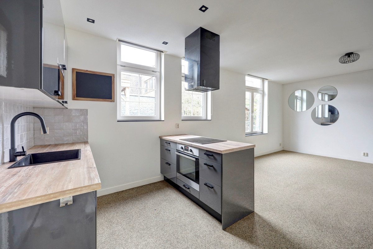 Twee-onder-één-kap te koop: Lange Nieuwstraat 149-16, Schiedam