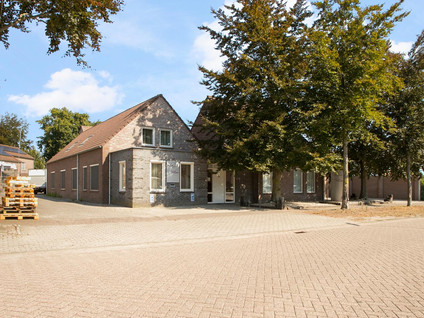 Lange Voren 71