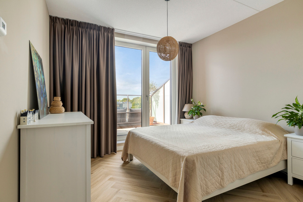 Appartement te koop: Mies van der Rohestraat 105, Hoofddorp