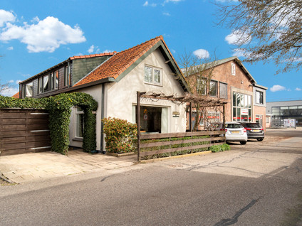 Parallelweg 26