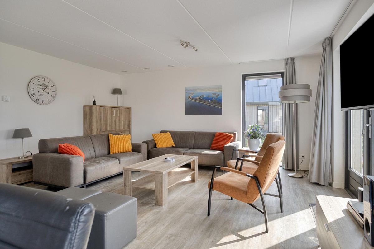 Vrijstaande woning te koop: Oesterdam 169, Tholen