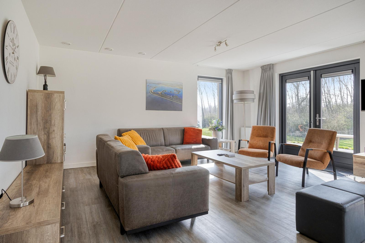 Vrijstaande woning te koop: Oesterdam 169, Tholen