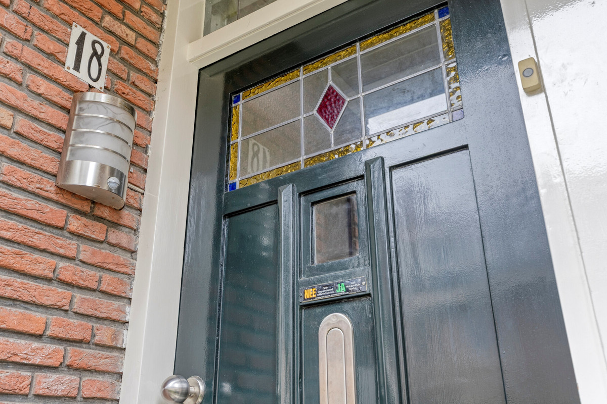 Appartement te koop: Van Duvenvoordelaan 18, Voorburg
