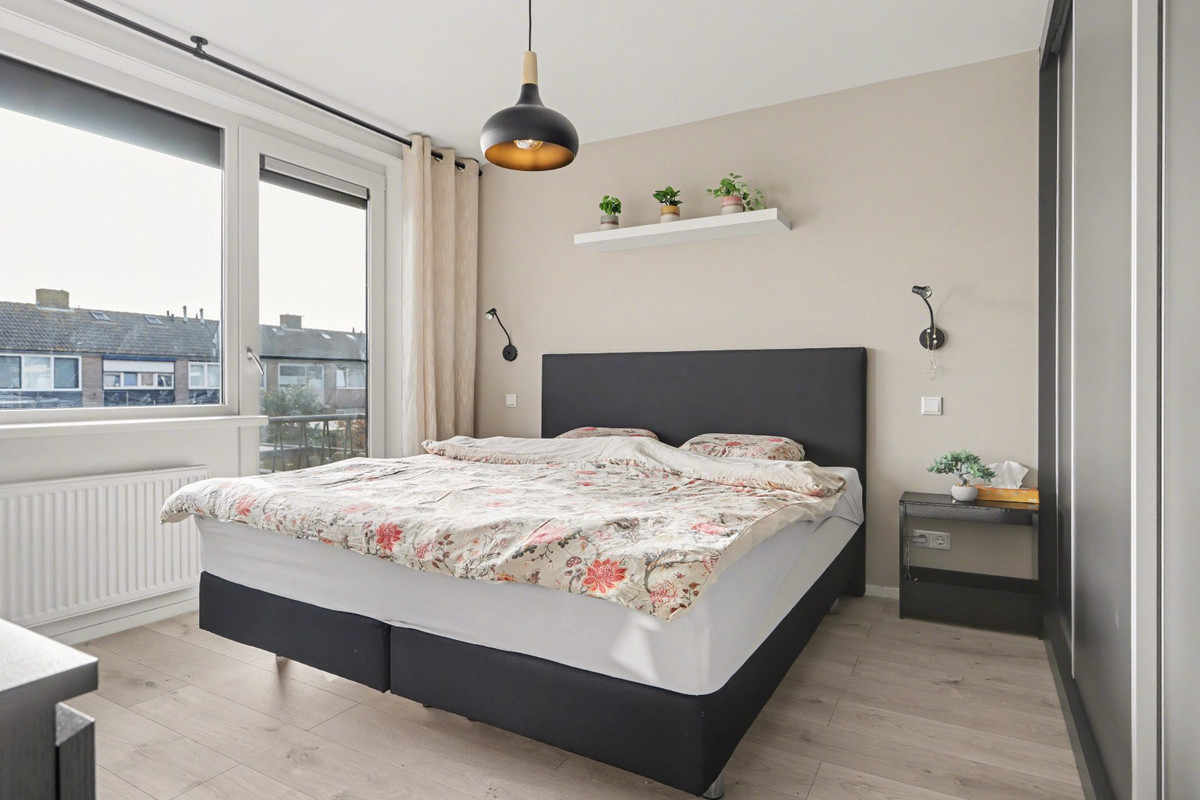 Twee-onder-één-kap te koop: Nieukerckestraat 10, Krabbendijke