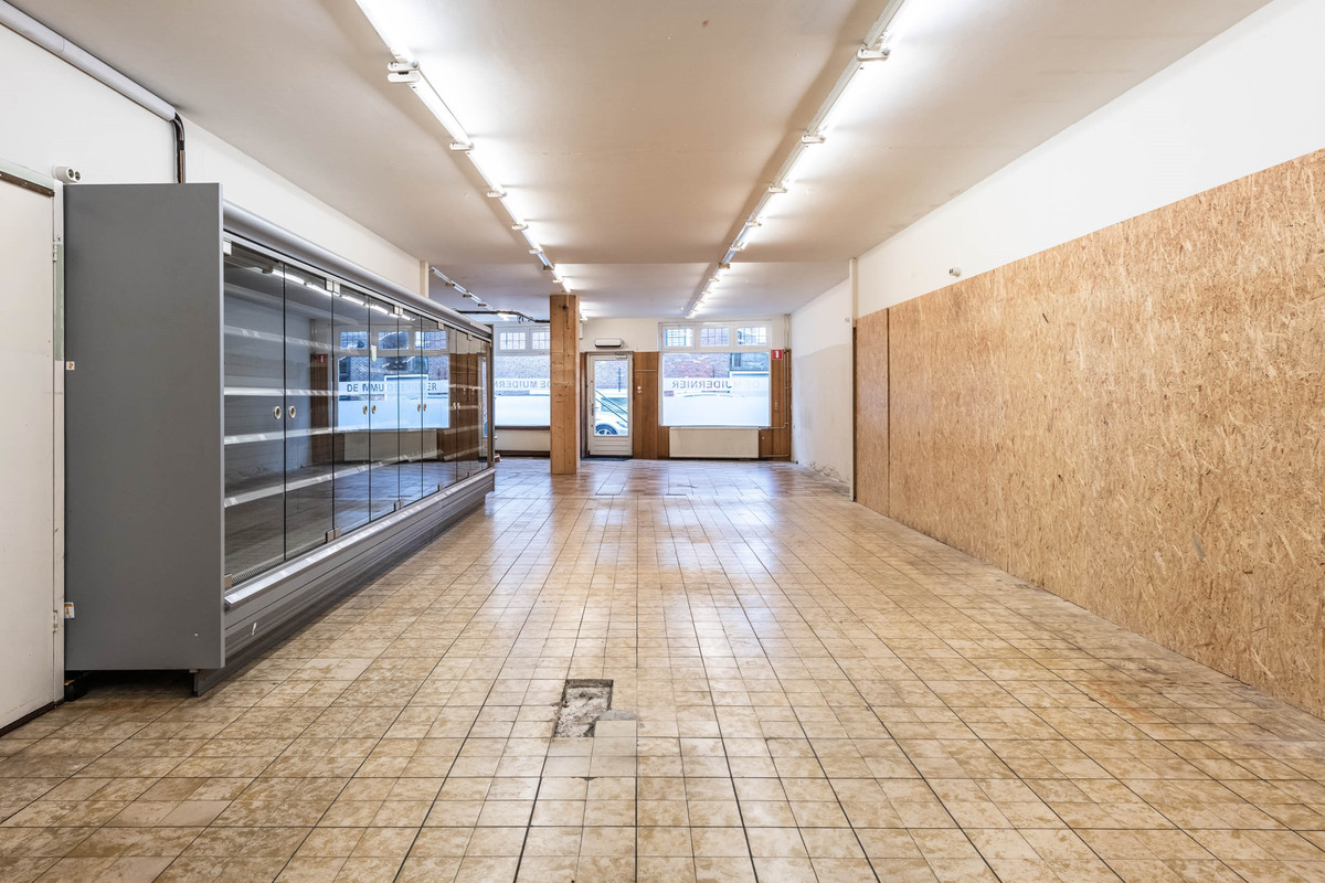 Twee-onder-één-kap te koop: Weesperstraat 4, Muiden