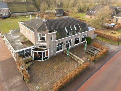 Dorpsstraat 8
