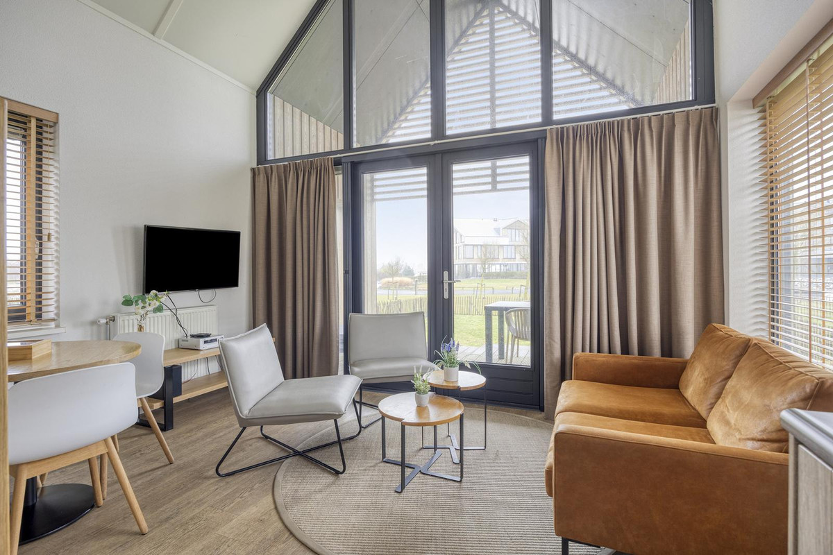 Vrijstaande woning te koop: Oesterdam 205, Tholen