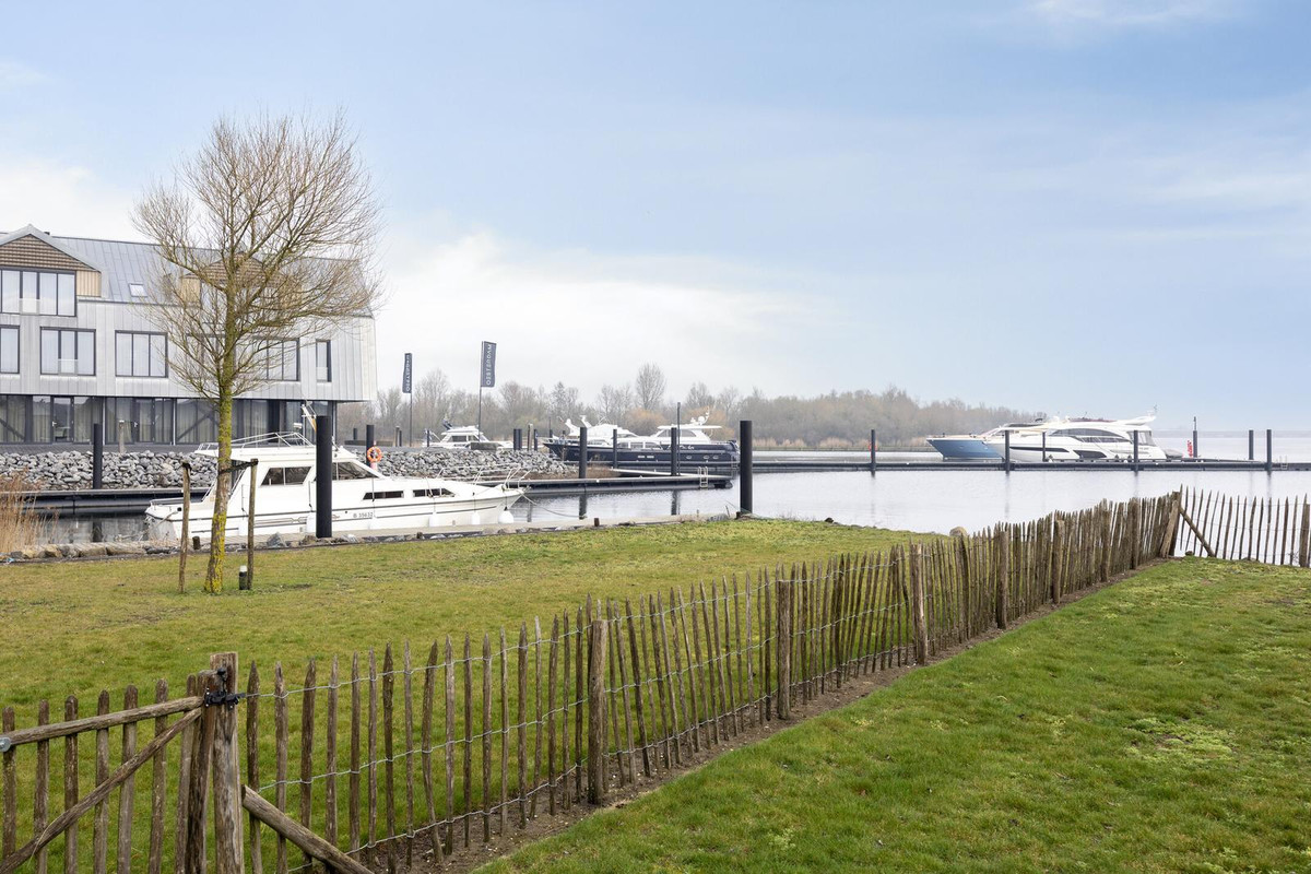 Vrijstaande woning te koop: Oesterdam 205, Tholen