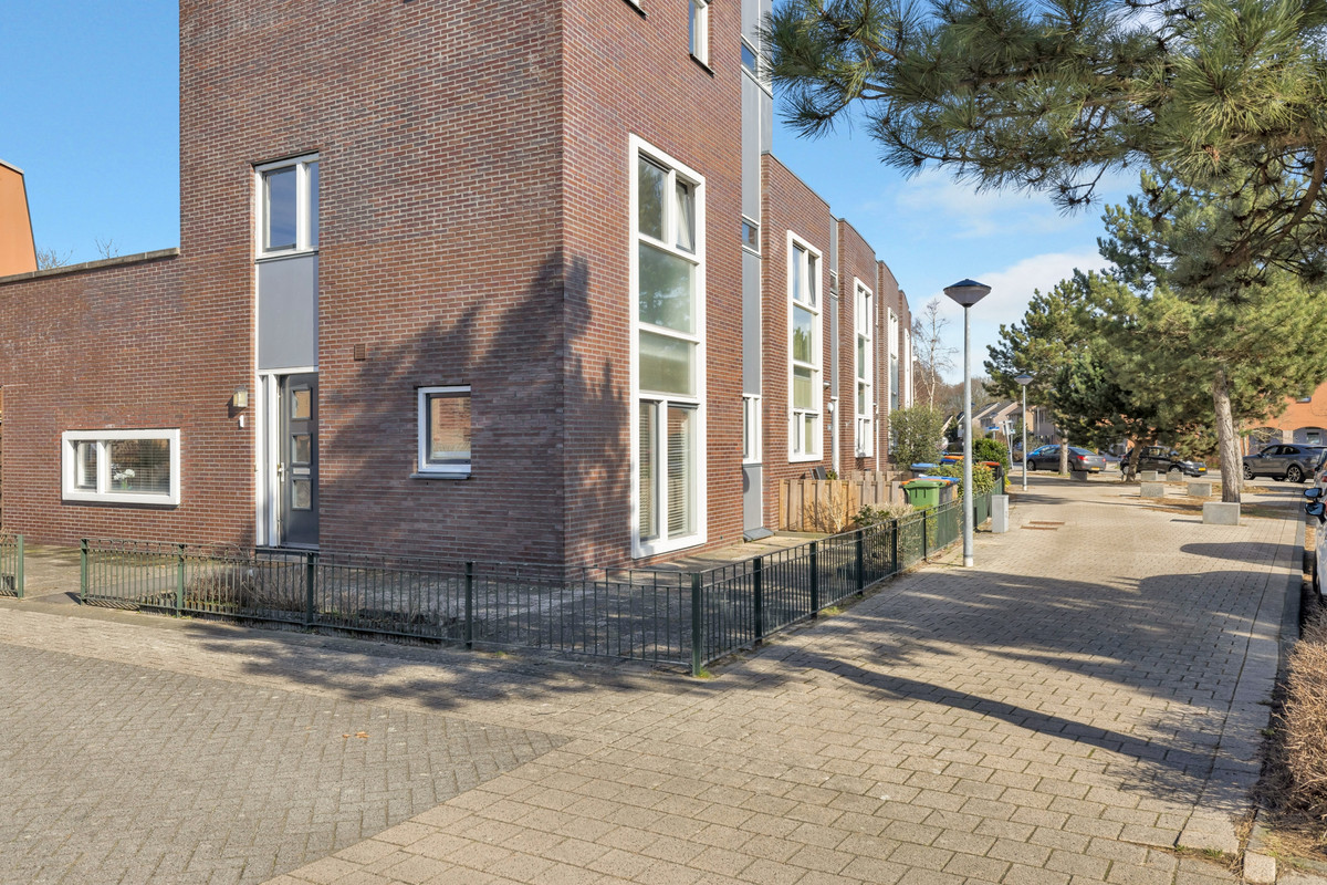 Hoekwoning te koop: Woldplantsoen 1, Lelystad